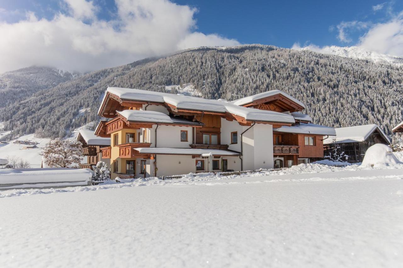 Haus Rosmarie Lägenhet Neustift im Stubaital Exteriör bild