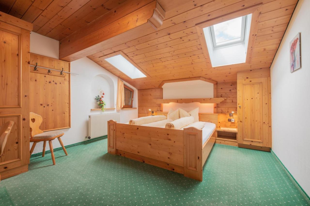 Haus Rosmarie Lägenhet Neustift im Stubaital Exteriör bild