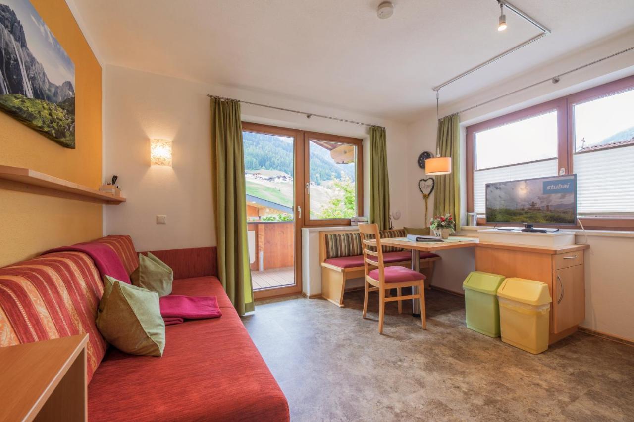 Haus Rosmarie Lägenhet Neustift im Stubaital Exteriör bild